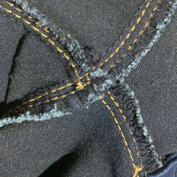 Bamboo Jeans Denim Blue Dark Wash Skinny  Mid Rise Stretchy Junior Size 1 - Picture 14 of 16